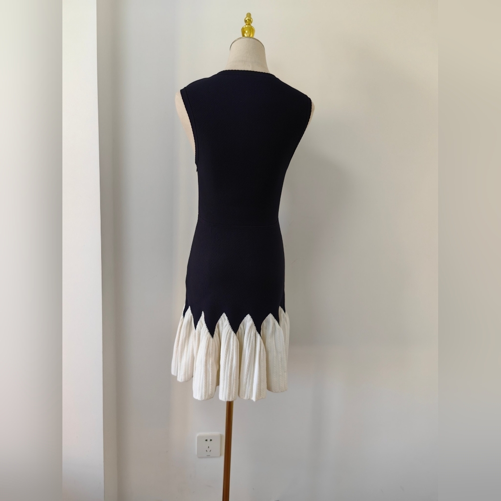 Sandro Two-tone mini knit dress - Picture 7 of 13
